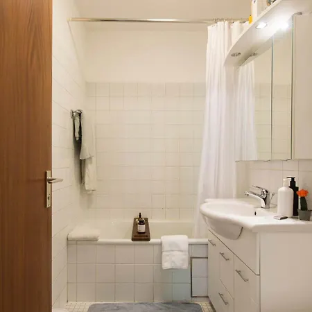 Quiet 1br Retreat Right By Isar River Appartement